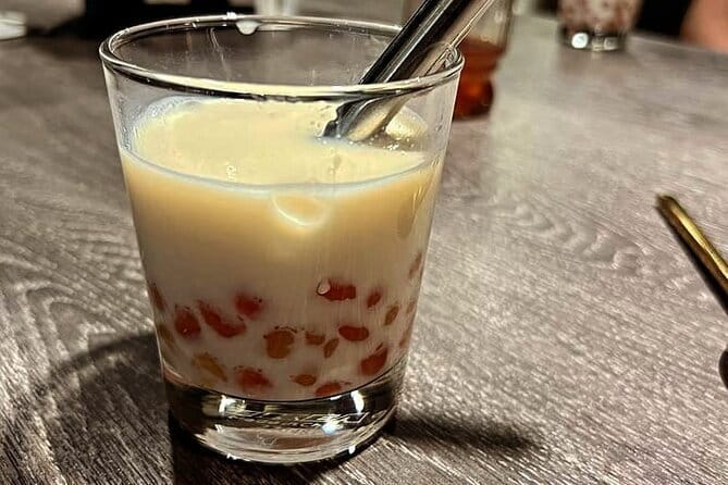 Taipei Fresh Market Tour and Colorful Bubble Tea Making - Fruit, tea, and a few savory bites