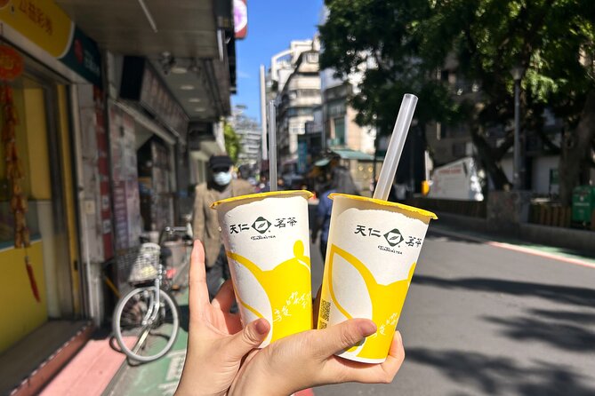 Taipei Hidden Eats, Market & Street Food Tour with 8+ Tastings - Yongkang Street brings a different Taipei