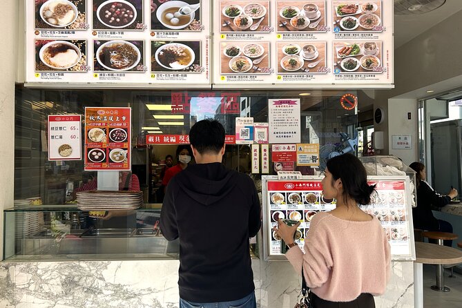 Taipei Hidden Eats, Market & Street Food Tour with 8+ Tastings - Price, group size, and walking effort