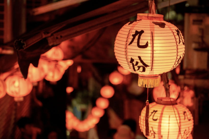 Taipei: Jiufen,Shifen & Houtong Cat Village Private Day Tour - Houtong Cat Village: Charming, But Best for Cat People