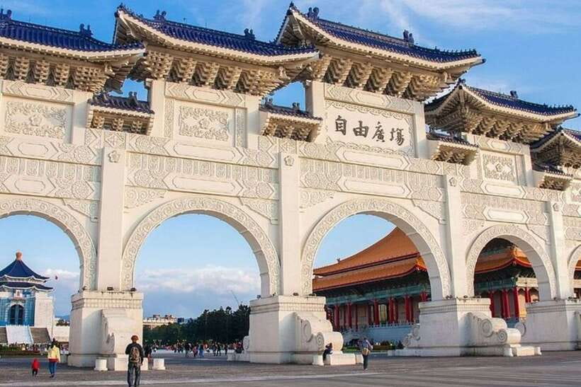 Taipei: Private custom tour with a local guide - What $47 per person really buys