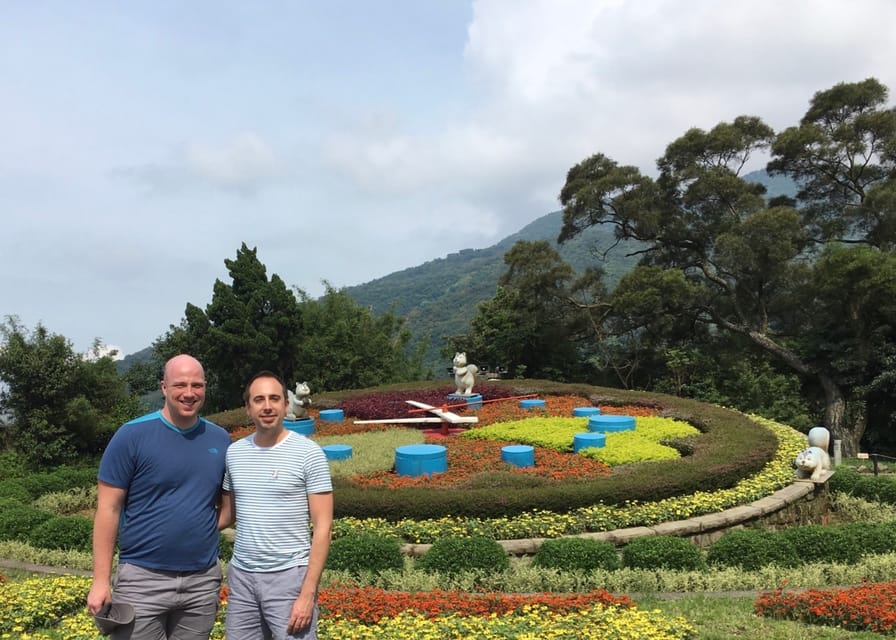 Taipei: Private Day Tour by Car - Dihua Street for old shops and local flavors
