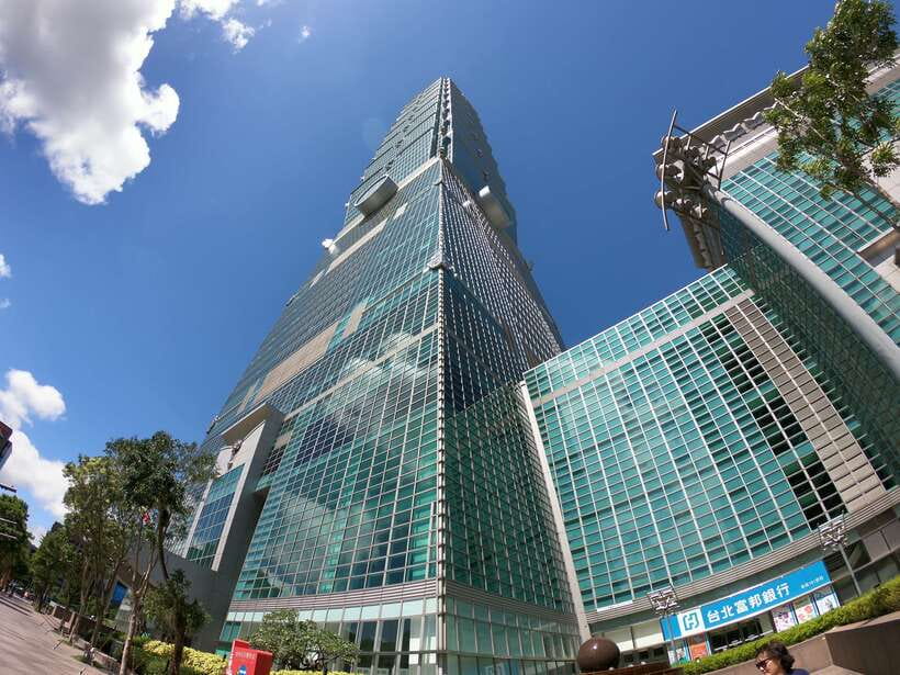 Taipei: Private Day Tour by Car - National Palace Museum: allow an hour, check Monday