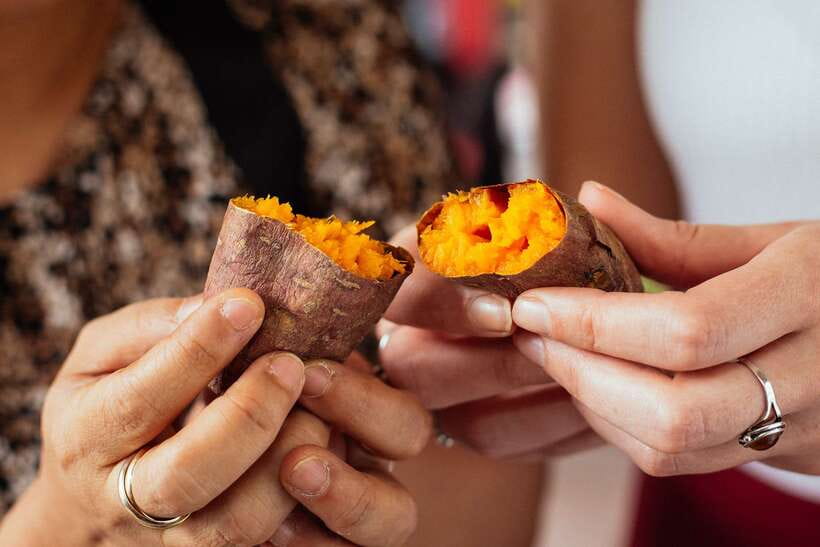 Taipei: Private Food Tour – 10 Tastings with Locals - History between bites: Mazu Temple and Taipei’s past