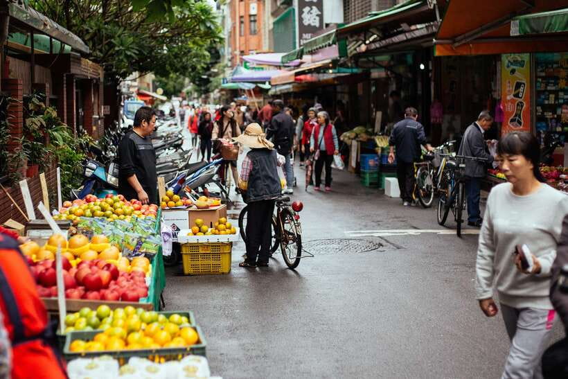 Taipei: Private Food Tour – 10 Tastings with Locals - Dietary needs and adventurous eating