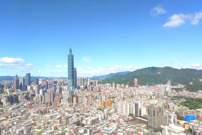 Taipei Private Transfer: Keelung Cruise Port to Hotel - A private car for the 26-kilometer ride