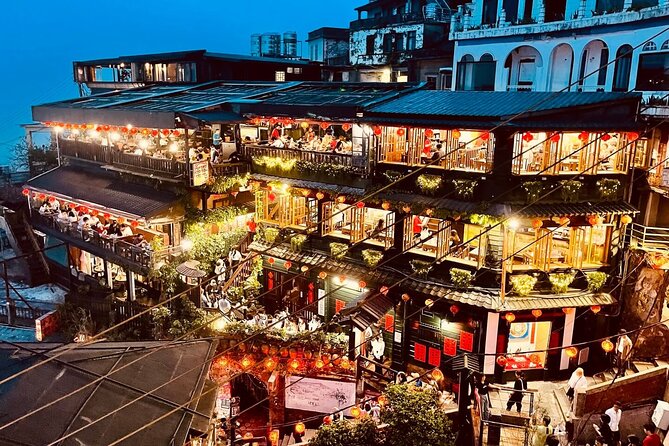 Taipei's Old Gold Rush Town: Jiufen Guided Night Tour - Key points to know before booking