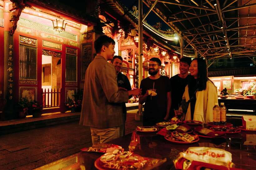 Taipei's Origin & Longshan Temple - Taiwan Cultural Tour - The guide can make or break the experience