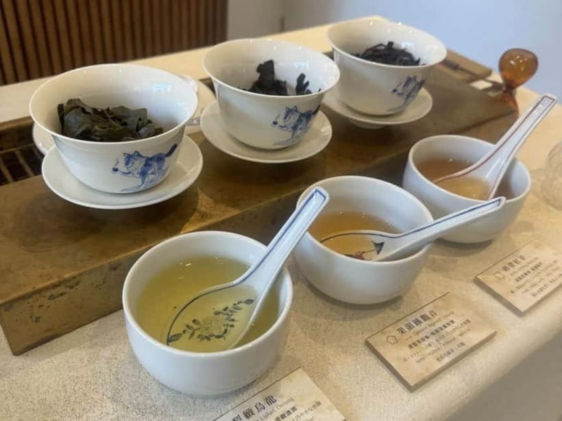 Taipei: Taiwan Traditional Breakfast & Market & Tea Tasting - Is $44 good value for two hours?