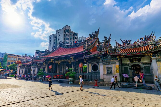 Taipei Taster: Layover Escapes in 4-Hour Private Tour - Driver-guides can make or break a short visit