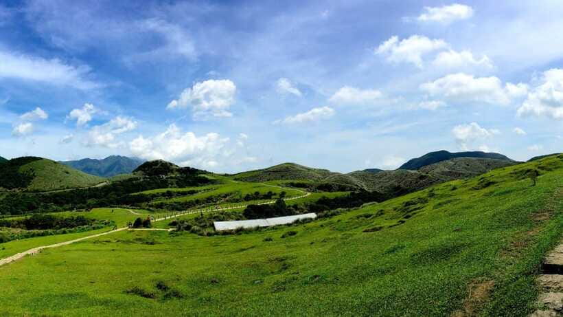Taipei: Yangmingshan National Park Half-Day Tour - The guide can make or break the day