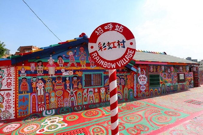 Taiwan Multi-Day Classic Tour - Day 1: Taipei’s palace treasures, grand monuments, and night food