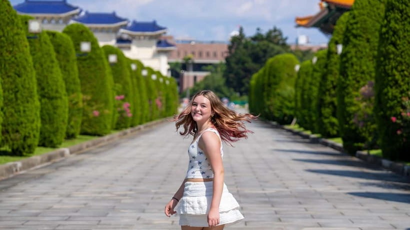 Taiwan Taipei: Quick Photoshoot with Taiwan Photographer - Taipei tips along the way