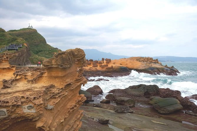 Taiwan TST : Private Tour Taipei, Yangmingshan, Beitou, Tamsui - Fort San Domingo adds colonial history