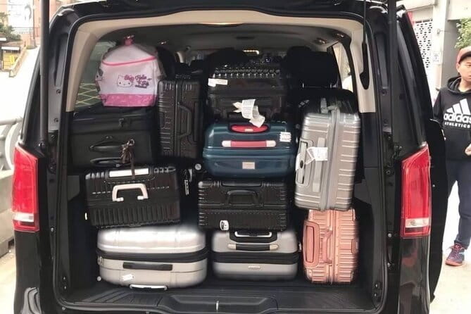 Taiwan TST : Taipei / Taoyuan Airport Pick-up or Drop-off - A calm first hour in Taiwan
