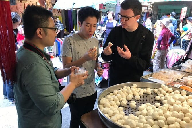 Taiwanese Cooking Class with Traditional Market Tour - Tasting Tea, Fruit, Fish Balls, and Tofu