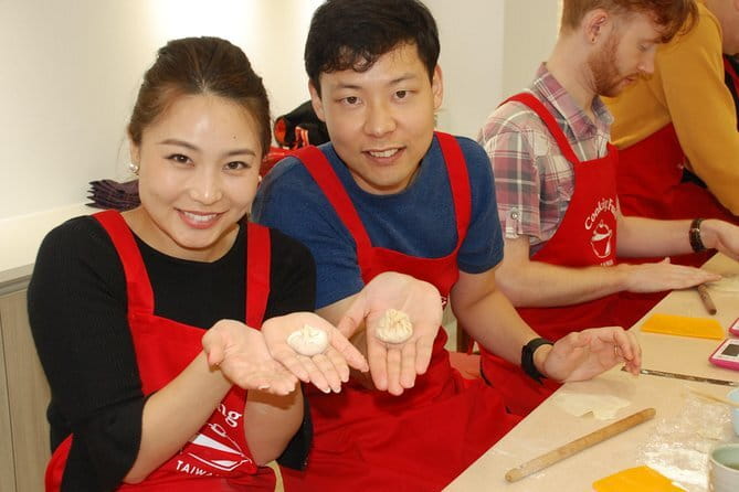 Taiwanese Cooking Class with Traditional Market Tour - Price, Timing, and What You Receive