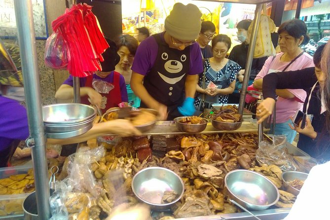 WoknRoll Taipei Walking and Historical Food Tour - Why the guide matters here