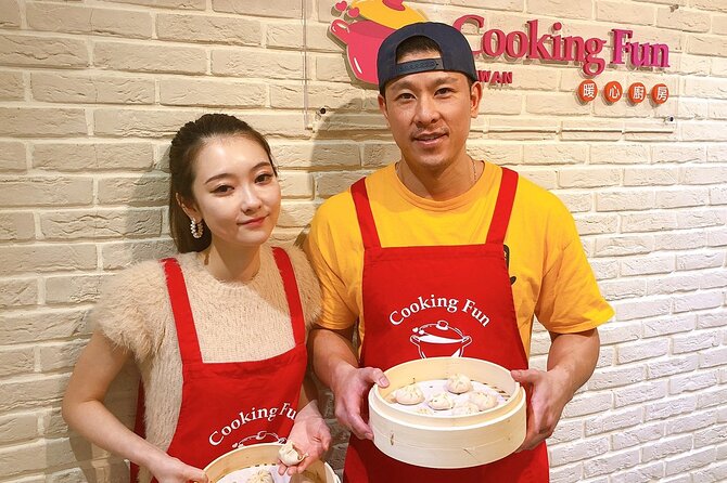 Xiao Long Bao, Pork thick soup, Bubble milk tea. Taiwan Traditional Light Meals Experience-B (Taipei Cooking Class) - A clean kitchen and smooth organization