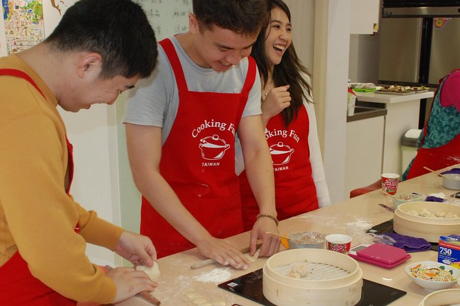 Xiao Long Bao, Pork thick soup, Bubble milk tea. Taiwan Traditional Light Meals Experience-B (Taipei Cooking Class) - Xiao Long Bao: the class centerpiece