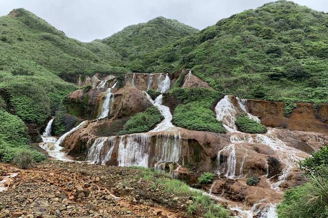 Yehliu, Jiufen & Shifen Taiwans North Coast Day / Night Tour - Shifen Waterfall and the short forest walk